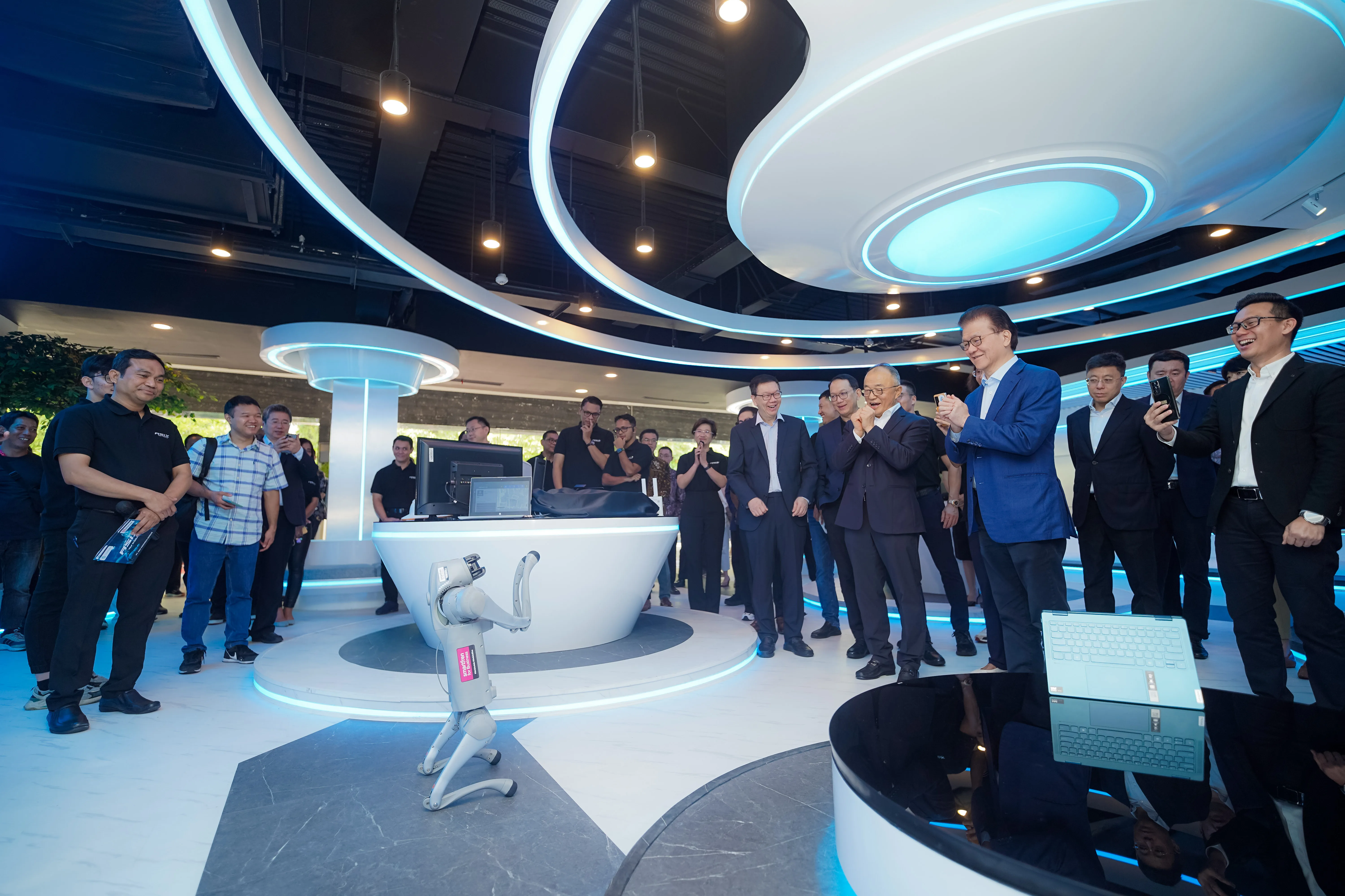 China Mobile - Indonesia Tour — China Mobile